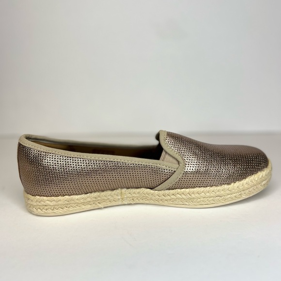 Clarks Collection Womens Azella Theoni Rose Gold Metallic Slip Ons Sz 8.5M NWOB - Picture 4 of 16